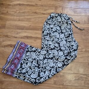 Classic Concepts Women’s Black & White Floral Wide-Leg Pants – Size S